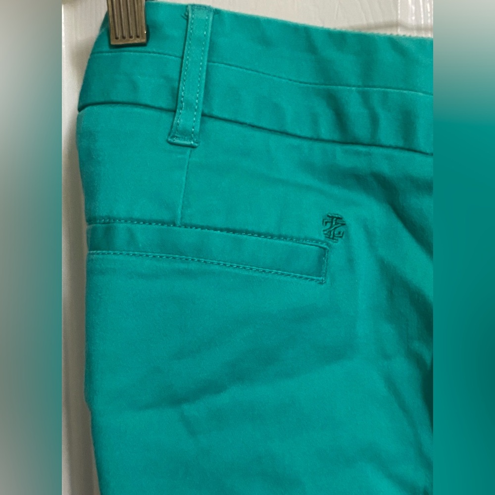 IZOD.. WOMENS BRUSHED COTTON TEAK SHORTS SUBTLE LOGO